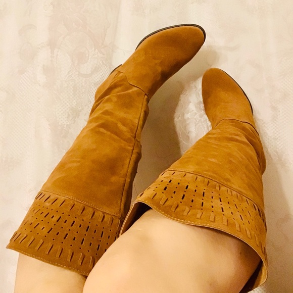 RESTOCKED!! NELLIE BOOTS COGNAC - Picture 2 of 11